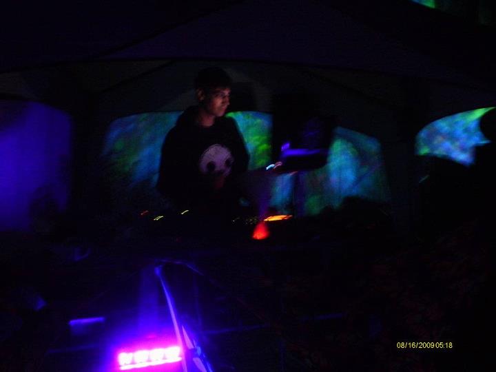 Dfectv archival artist image
